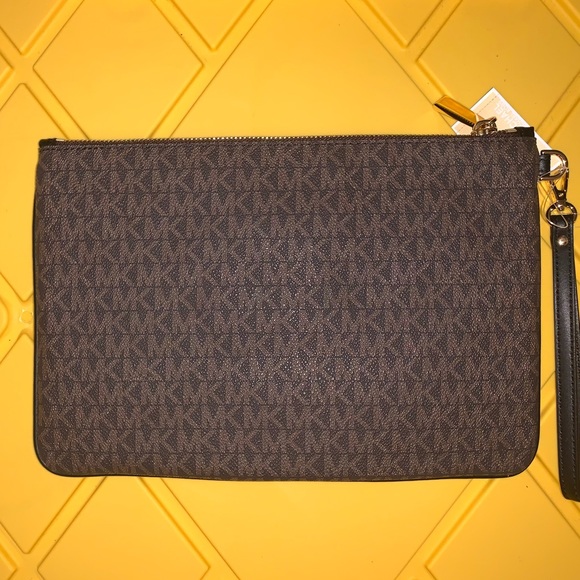 MK LARGE ZIP POUCH - Picture 5 of 5